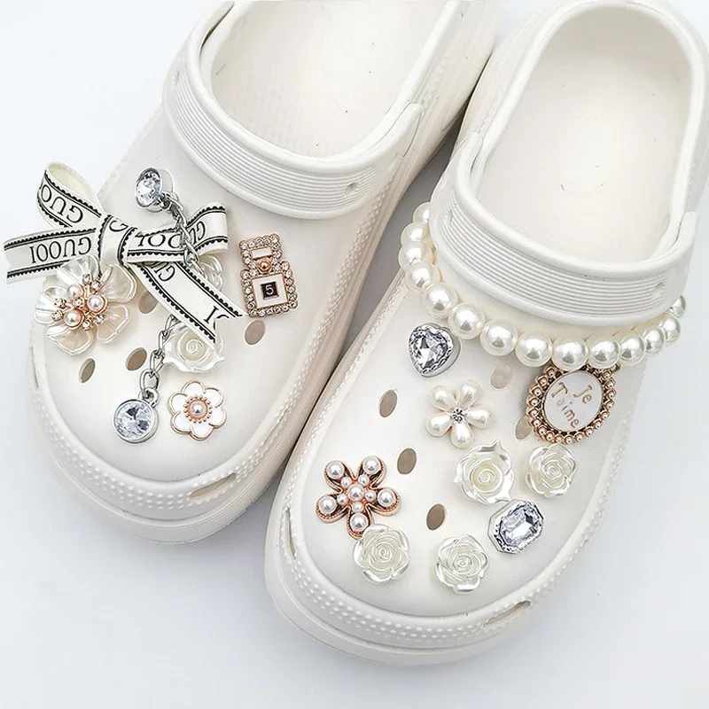 Luxuriöse Strass-Schuhcharms, Schmetterlings- & Ananas-Dekorationen mit Perlenkette, Schuhzubehör für Crocs Clogs – Detail 3