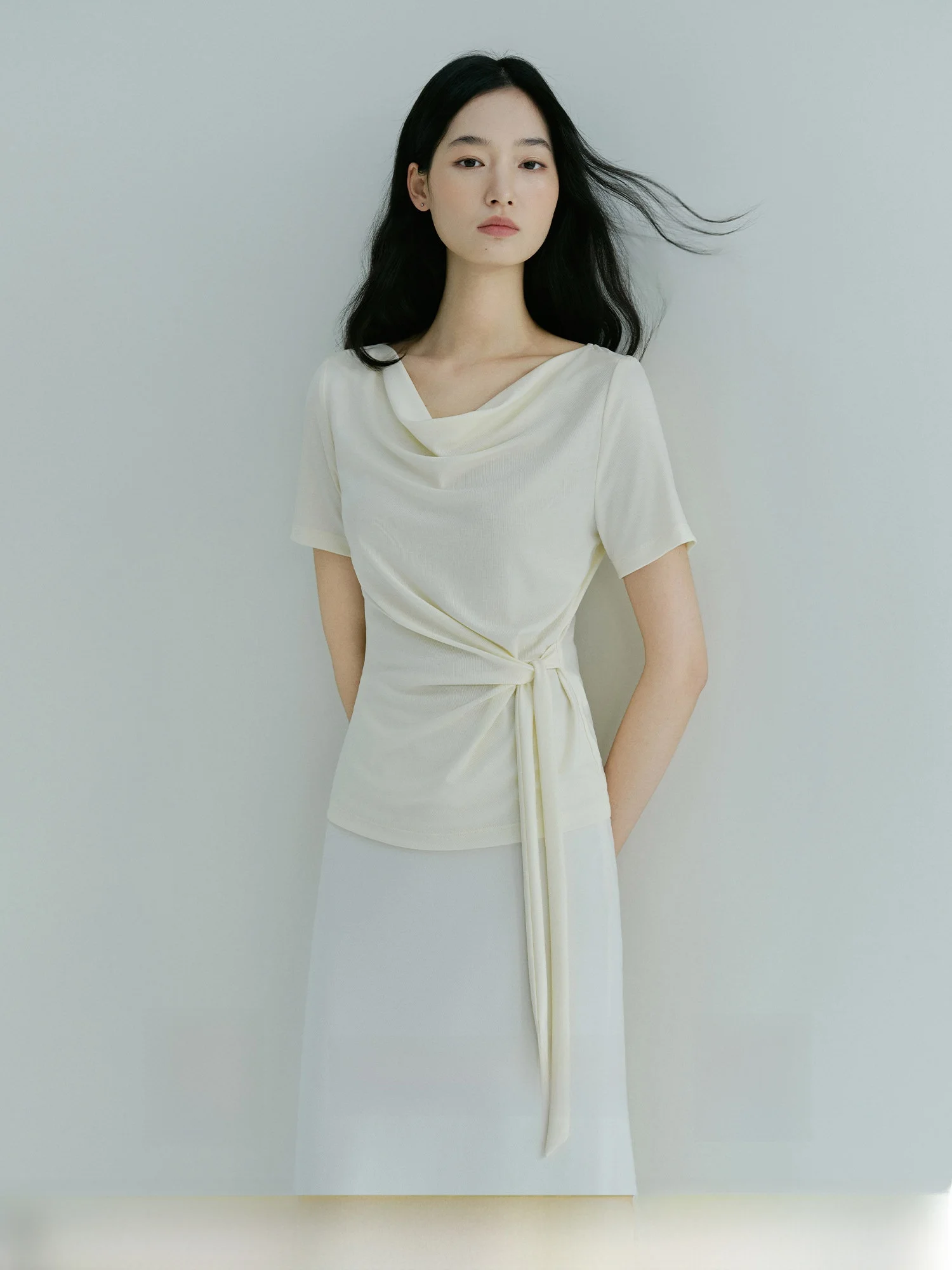 

Женская повседневная футболка TEASEL с драпировкой на талии, коротким рукавом, сборчатым вырезом, из вискозно-рахироновой смеси, комфортная посадка