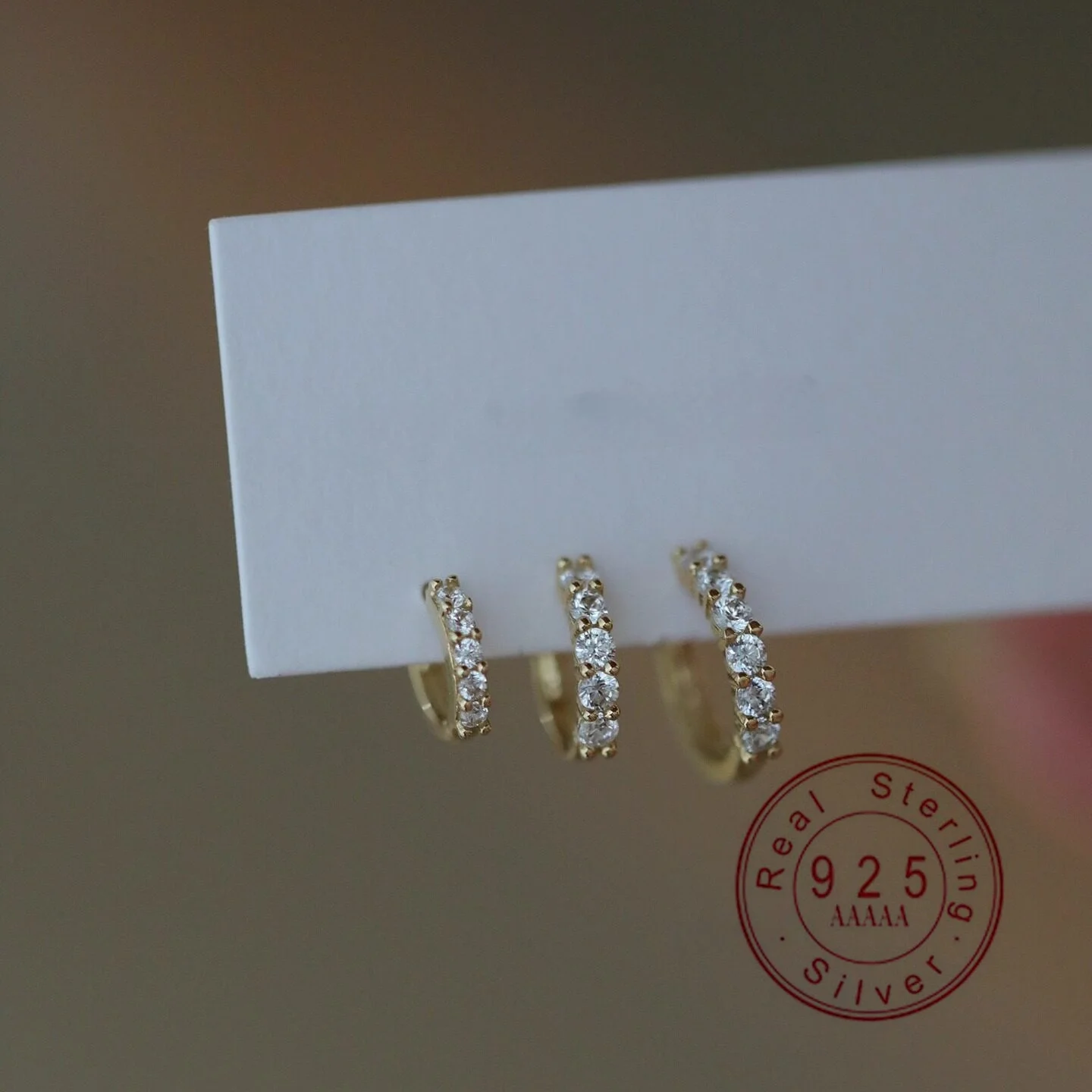 925 Sterling Silber Huggie Creolen 14K Vergoldet mit 5A Kubischem Zirkonia Besetzt Kleine Creolen Ohrschmuck für Frauen