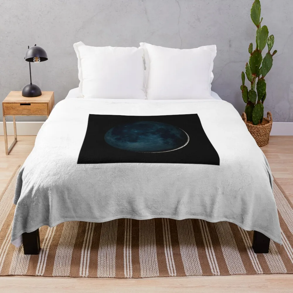 New Moon (C011/1544) Throw Blanket Soft Big blankets ands Blankets