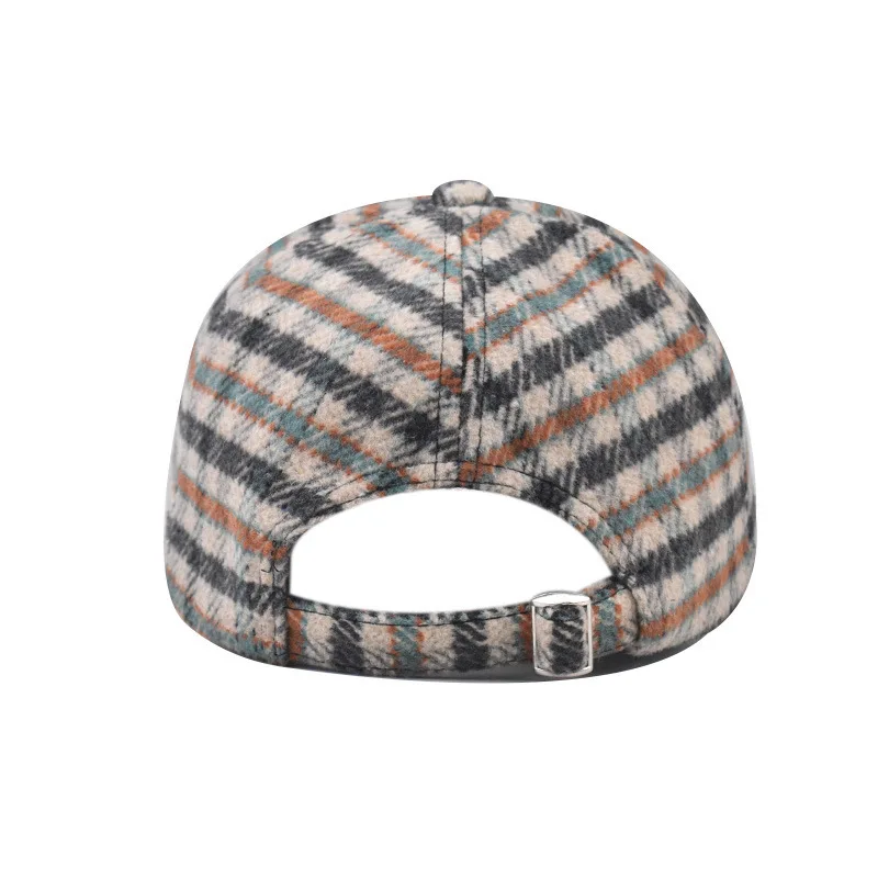 Retro Classic Plaid Baseball Cap Warm Outdoor Casual Sunshade Cap for Fall And Winter