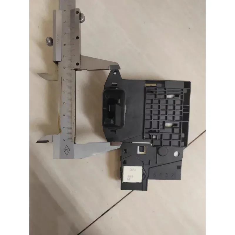 2pcs For EBF61315801 Time Delay Door Lock Switch,   Front-Load Washing Machine WD-N51HNG21/VH451D5S Repair Part