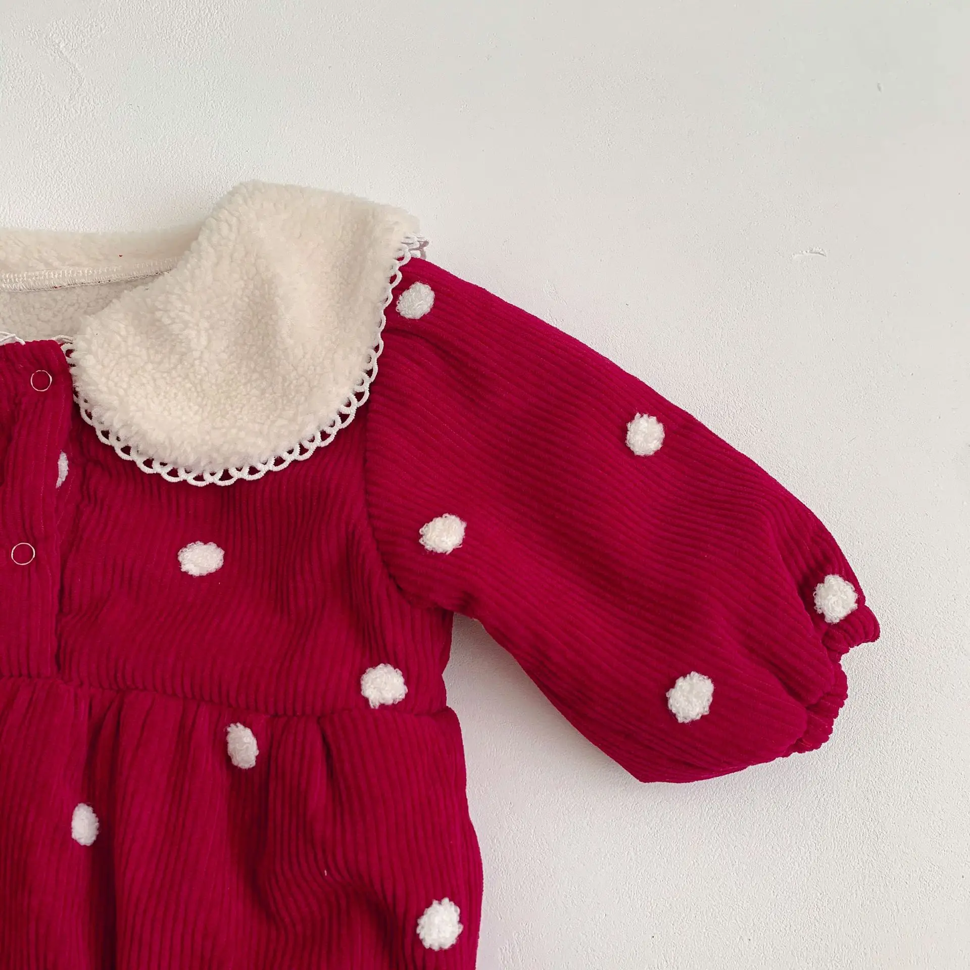 Angoubebe 555H204 2023 New Winter Infant Baby Girls Warm Thick Dots Knitted Onesie Wholesale