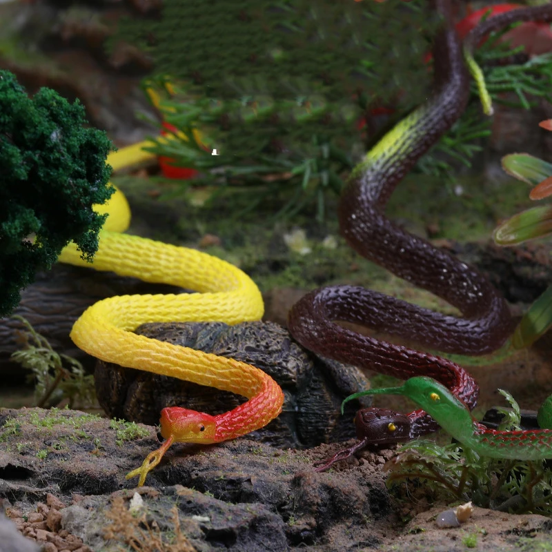 40cm Realistic Rubber Snake Model Simulation 3D Anaconda Toys Quirky Fake Snake Halloween Decoration Ornament Gift For Children