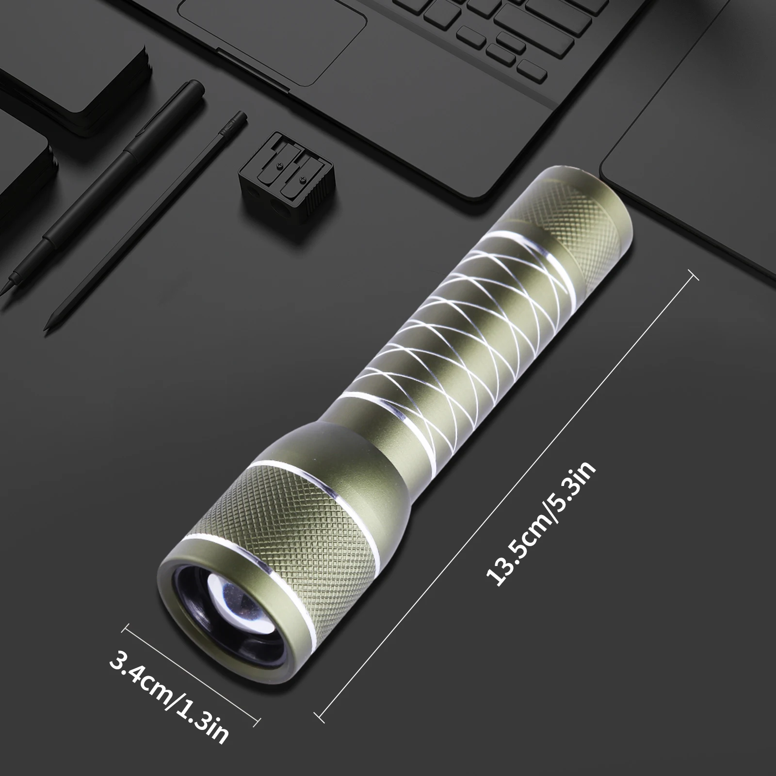 Shan Bao Green Lightweight Bright Can display power USB rechargeable portable flashlight