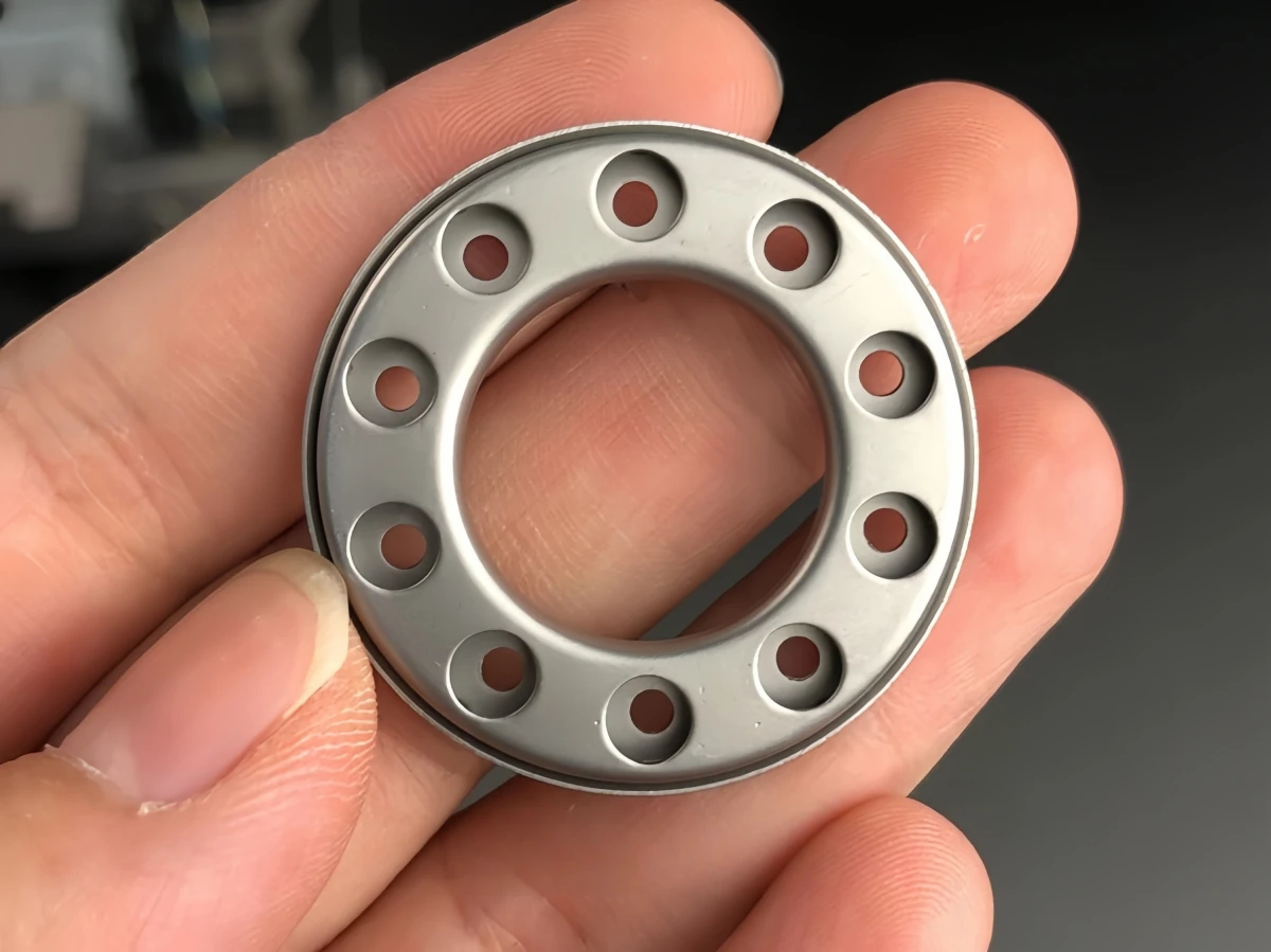 

Metal Hub Guard Ring Cover for 1/14 Scale Tamiya RC Truck Tractor Trailer Upgrade Parts