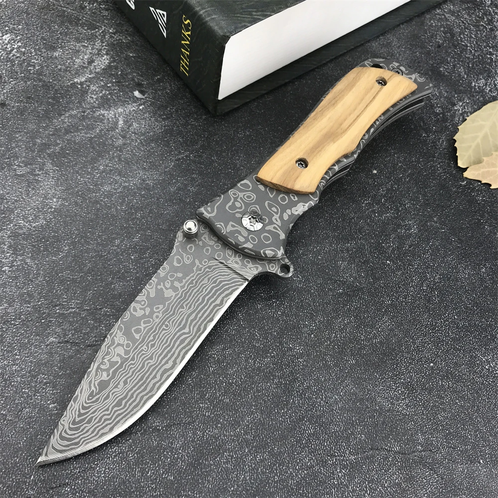 Model 339 Pocket Folding Knife 5Cr13Mov Blade Damascus Pattern Wood Handle EDC Tool Outdoor Survival Combat Tactical Knife