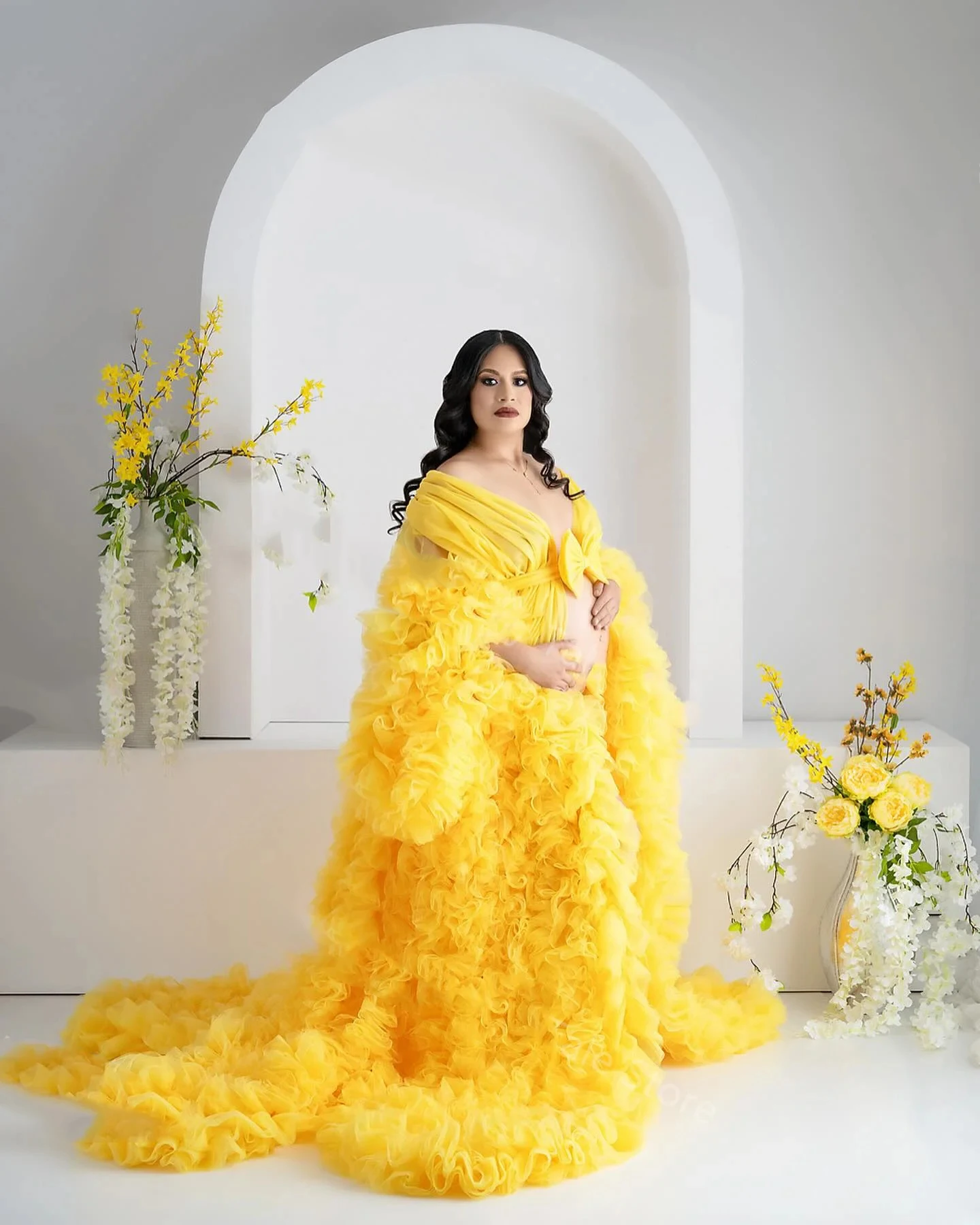 Puffy Yellow A Line Evening Dresses for Pregnant Women Tiered Ruffles Maternity Robes Long Sleeves Front Split Baby Shower Gowns