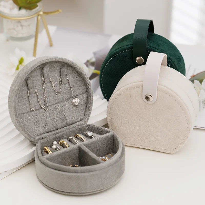

Portable jewelry box, flannel, mini portable cute box, necklace, rings, earrings, earrings, studs, jewelry, jewelry storage box