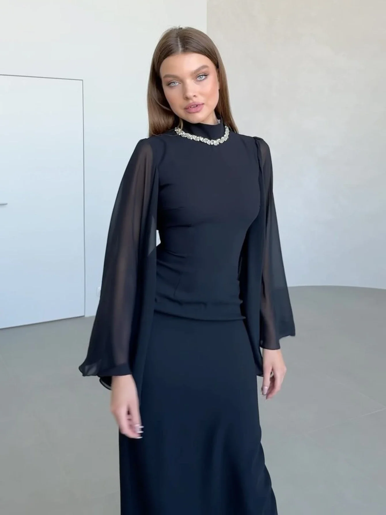 

Dubai Women Party Dress Abaya Mesh Splicing Elegant Large Swing Sleeve Pearls Jalabiya Vestidos Largos Arab Long Robe Morocco