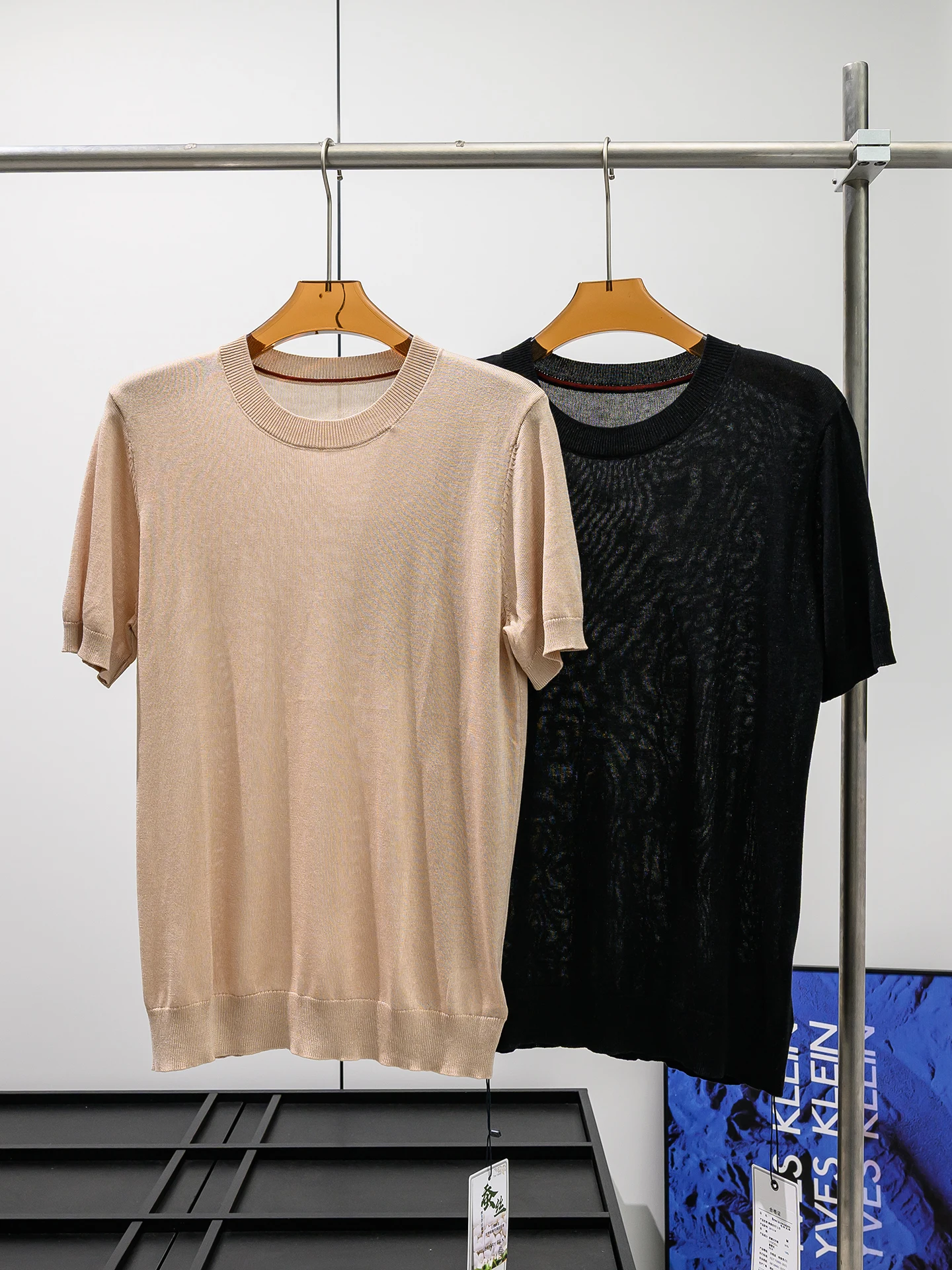 

Lenzing Lyocell Silk Men's Summer Soft Cool Versatile Short Sleeve Knitted T-shirt Casual round Neck Loose Fit Comfortable Tee