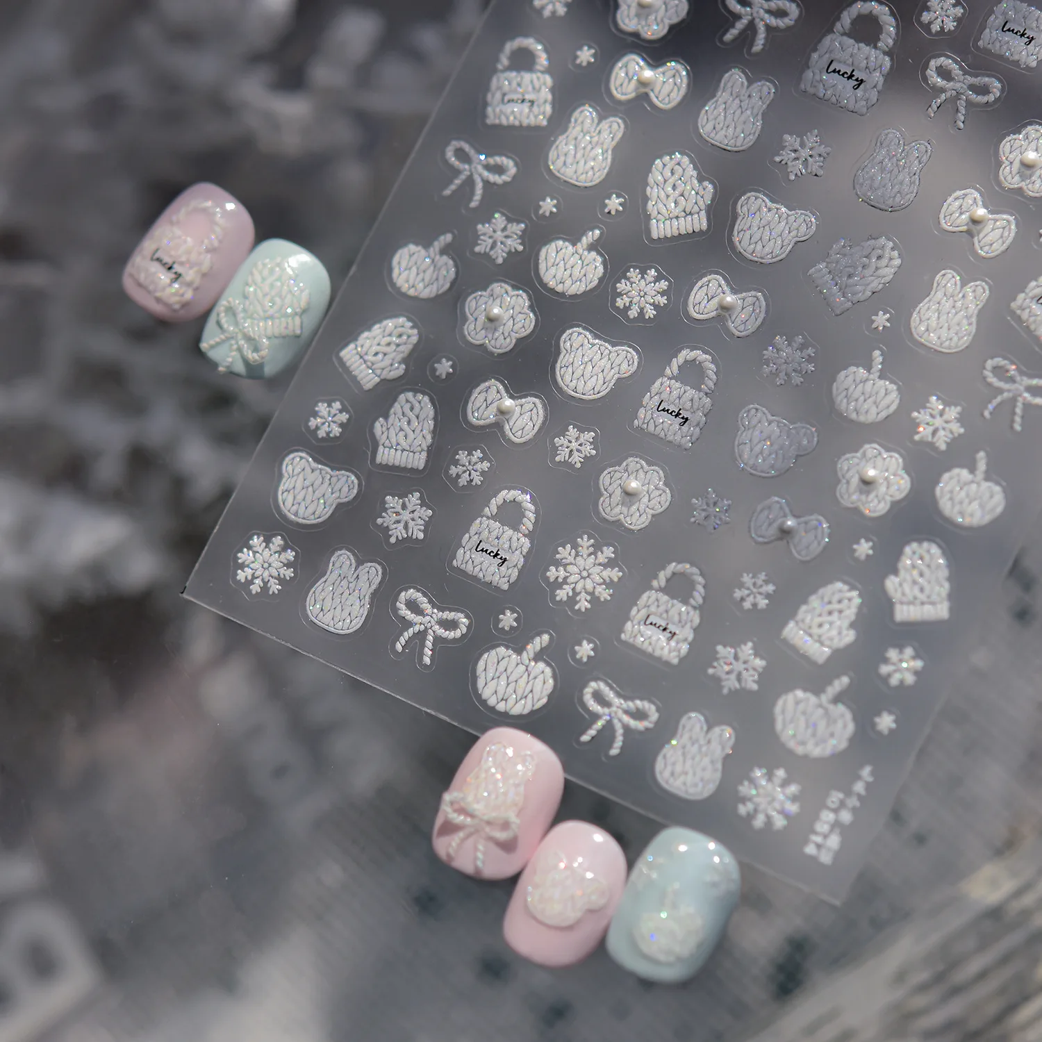 Adesivi per unghie con diamanti in cristallo 5D di lusso Maglione bianco invernale Accessori per nail art Adesivi Decorazioni 3D per manicure autoadesive