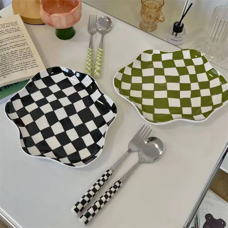 Checkerboard Irregular Ceramic Plate Dessert Fruit Breakfast Plate Niche Retro Senior Sense Jewelry Storage Trays Home Decor