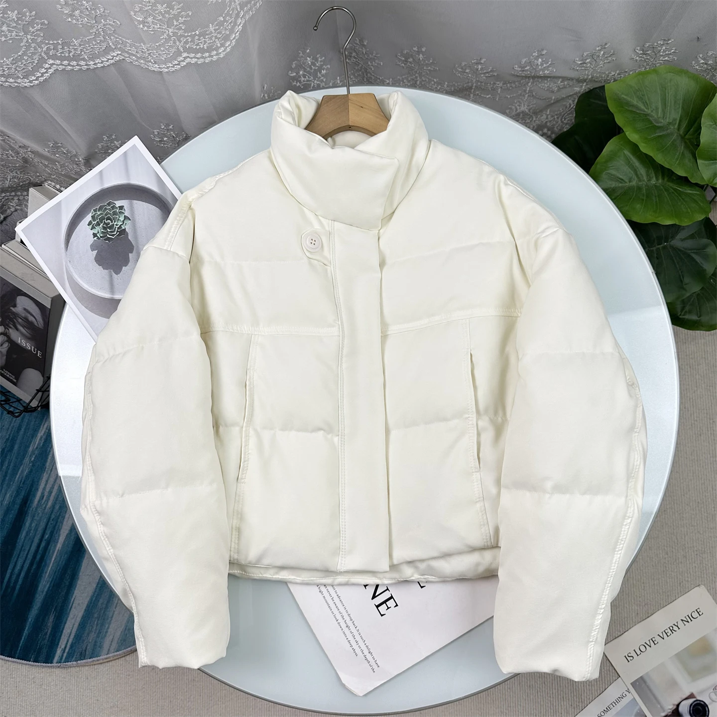 

Poetry Series 2025 Winter New Style Elegant Stand Collar Simple Small Size Warm Bread down Jacket Women's Outerwear