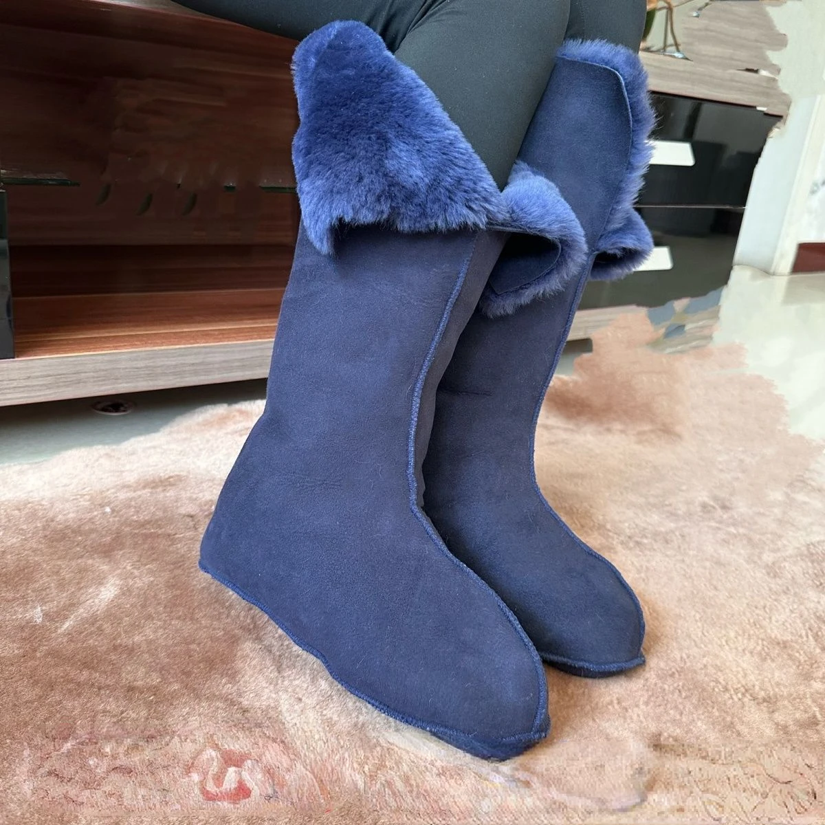 Winter Fleece Socks Leather Socks Heating Cold Repellent Warm Stockings Men Women Thigh High Socks Harajuku Thick Vintage Solid