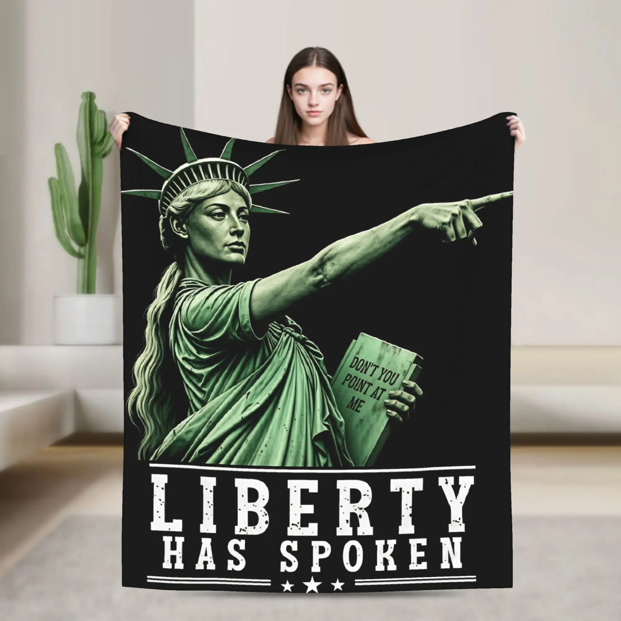 Sophie Cunningham Pointing Meme Blanket Quality Warm Cozy  Throw Blanket Winter Travel Home Decor Funny Bedspread