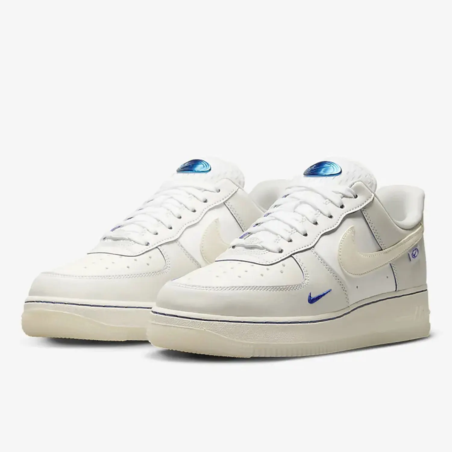 

Nike Authentic Air Force 1 '07 LX Women's Sneakers FB1839-111