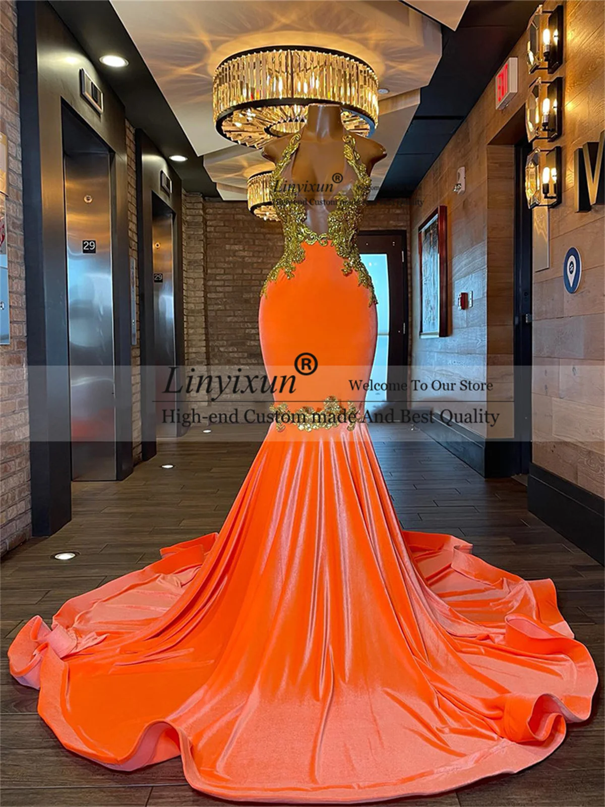 

Long Sexy Mermaid Orange Prom Dresses Velvet Halter Sleeveless Fomal Evening Party Gowns Appliques Court Train Robe De Soiree