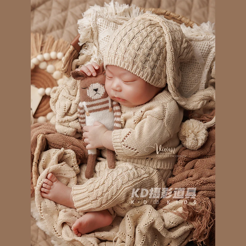 Pakaian Fotografi Bayi Baru Lahir Tema Musim Dingin Hangat Pakaian Rajutan dengan Topi Yang Cocok Alat Peraga Fotografi Boneka Beruang Buatan Tangan Gaya Ins