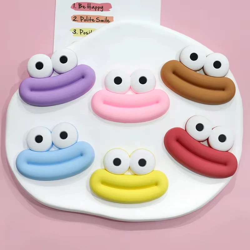 Neue große Cartoon Wurst Mund PVC weiche Gummis chuhe Zubehör niedlichen Sandalen Dekoration Kinder Geschenk Charme Zubehör