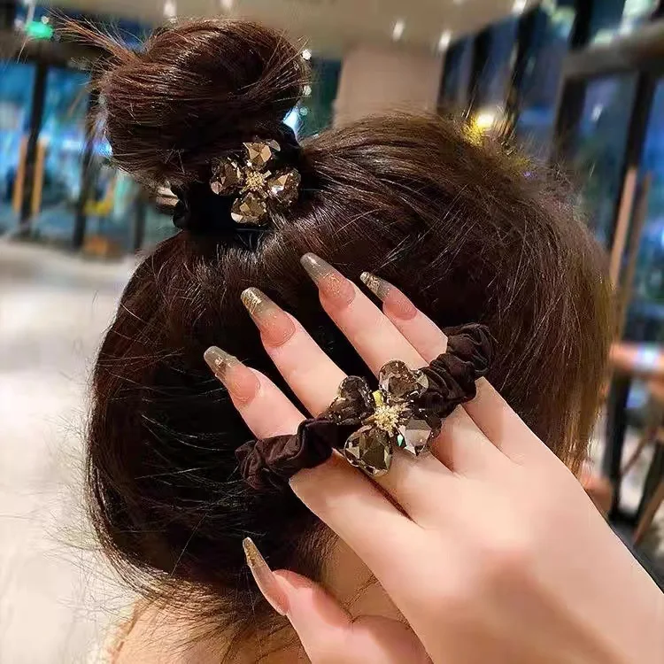 

Four-leaf clover rhinestone hair band, high-end hair rope, ball head rubber band, daily versatile hair accessories