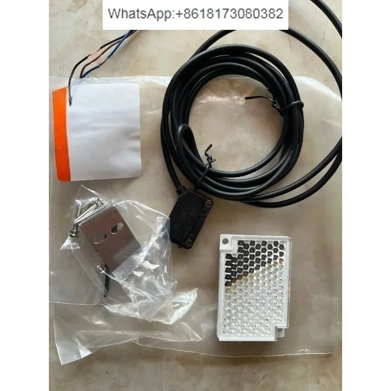 new original BJ3 M-PDT    photo sensor Detection type: polarized mirror reflection type Sensing distance: 3 m