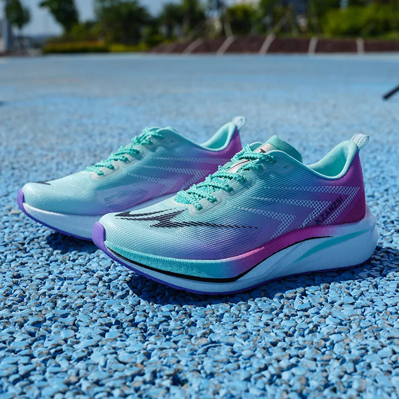 

New Men Running Shoes Lace Up Breathe Marathon Sneakers Light Women Comfort Outdoor Training Shoes Couple Tennis Walking Shoes