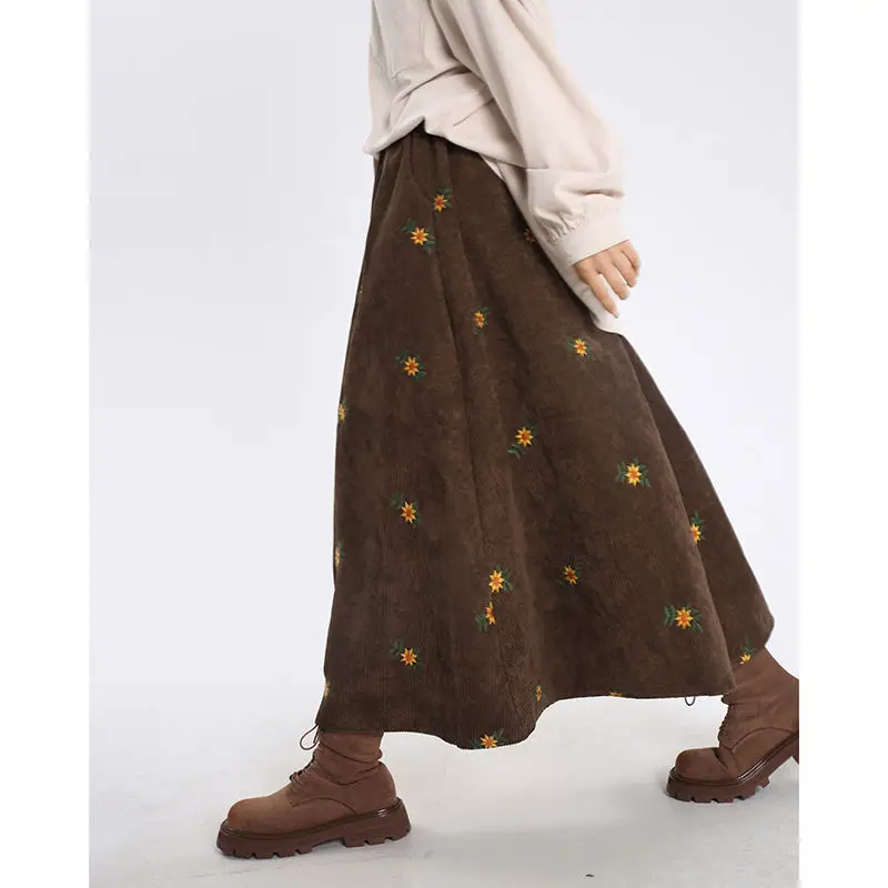 

Female Clothing Women's Skirt Retro Brown Corduroy Skirt A-line Skirt Early Autumn Embroidered Floral Over-the-knee Long Skirts