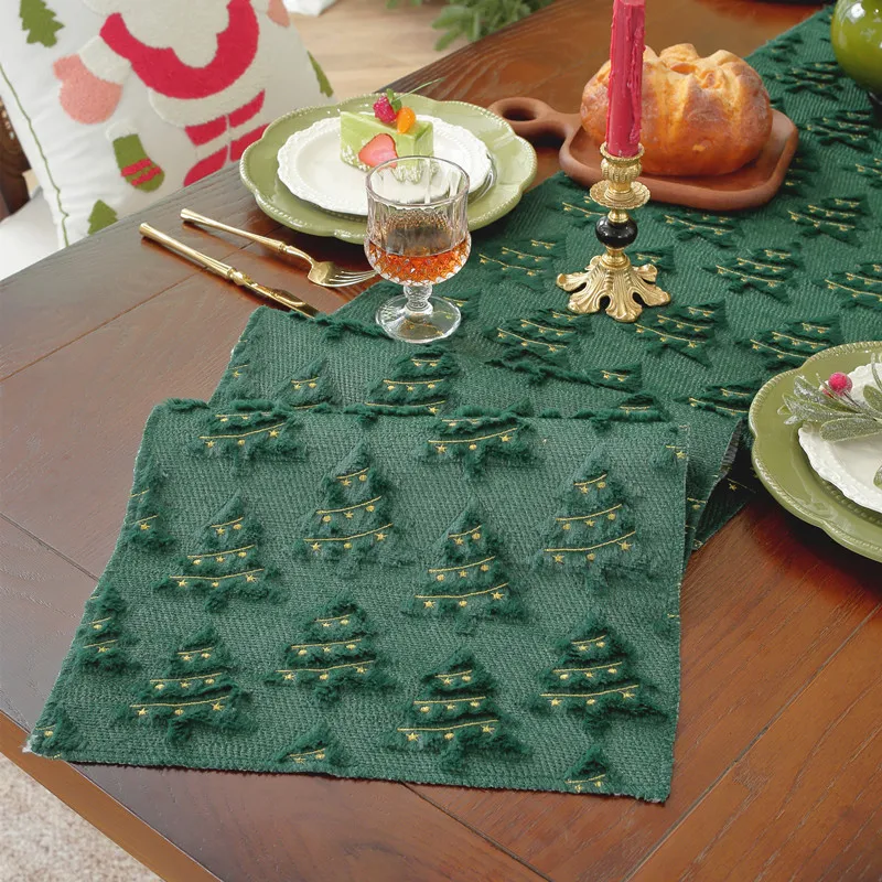 

Plush Embroidered Green Christmas Table Runner Bed End Runner Christmas Decoration Cover Tablecloth