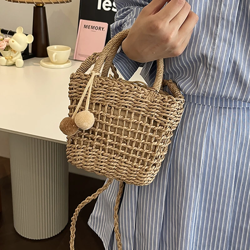 

Grass Woven Rattan Storage Basket Crossbody Bag Handmade Straw Woven Basket Small Handbags Beach Shoulder Bag