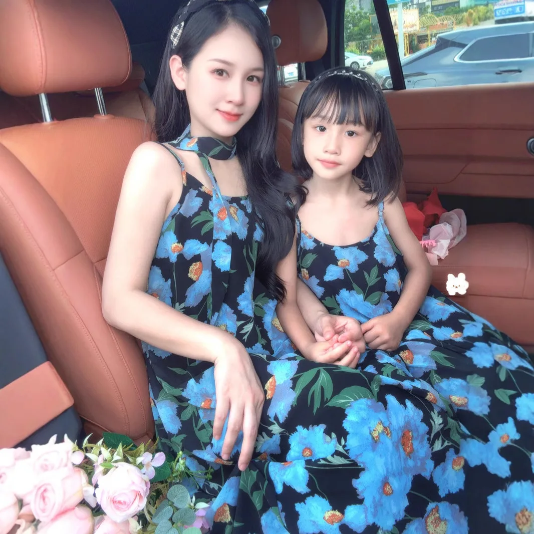 

‌Summer 2025 Mother-Daughter Matching Floral Dress Blue Chiffon Beach Vacation Strappy Sundress for Women & Girls