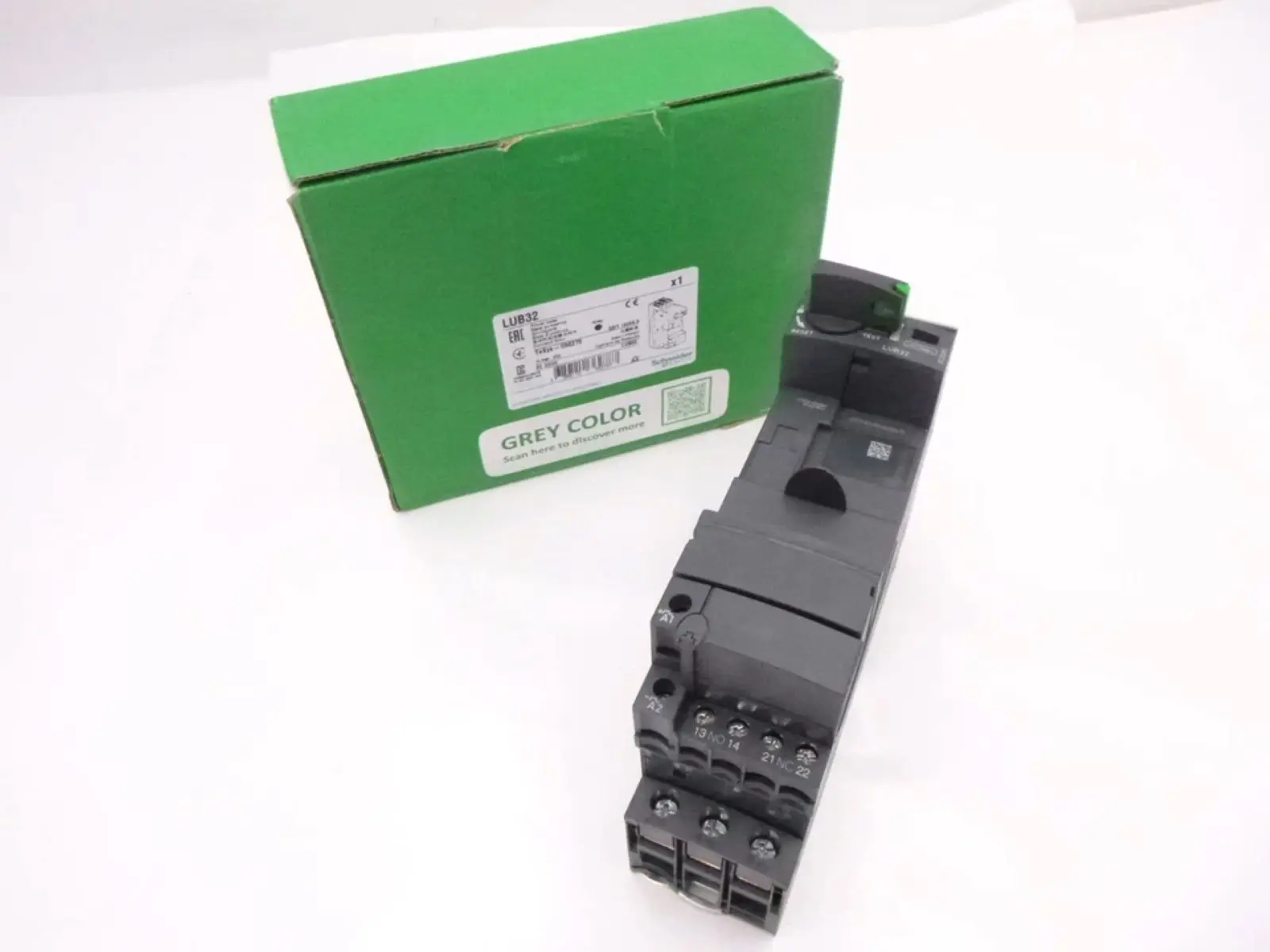 LUB32 Product picture  Non reversing power base, TeSys Ultra, 3P, 1NO + 1NC, 32A, 690V