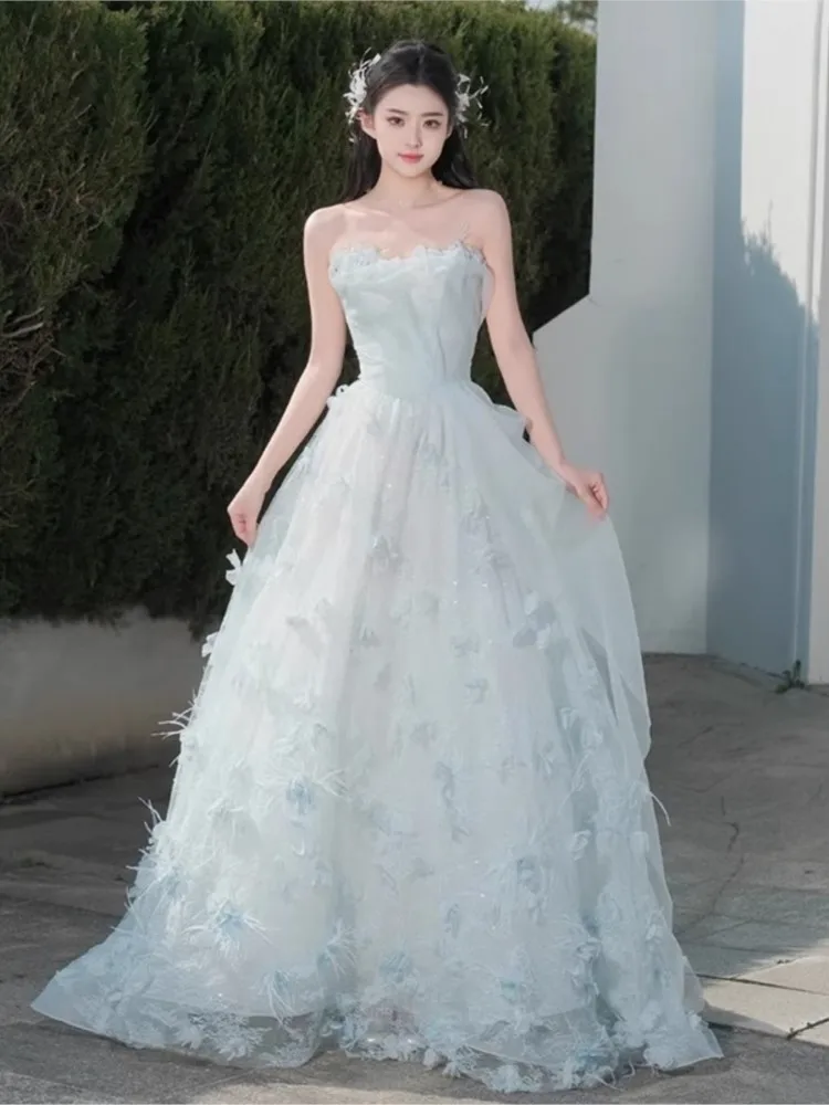 

A new blue birthday and coming-of-age dress with light luxury strapless style for hosting