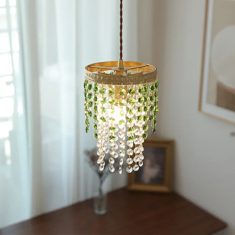 

SANDYHA Retro Green Crystal LED Pendant Light Chandelier Hanging Lamp Ideal for Bedroom Living Room Dining Table Bedside Stylish