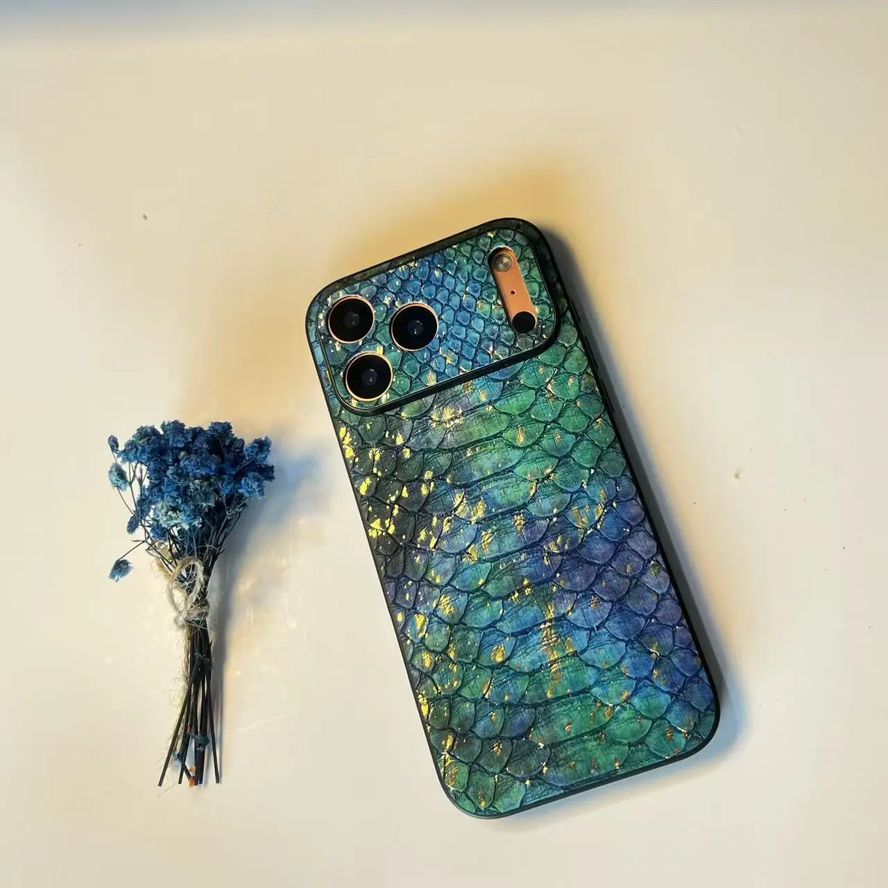 نمط جديد من جلد الثعبان مناسب لهاتف iPhone 17 Case 16promax، غطاء حماية خفيف فاخر شامل 15 plus مضاد للسقوط 14 Pro