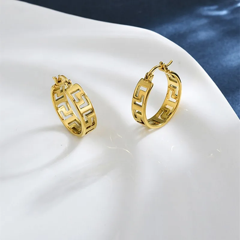 ORZTOON 2024 New Fashion Exquisite Gold Color Hollow Simple Earrings For Women Light luxury Wedding Party Jewelry