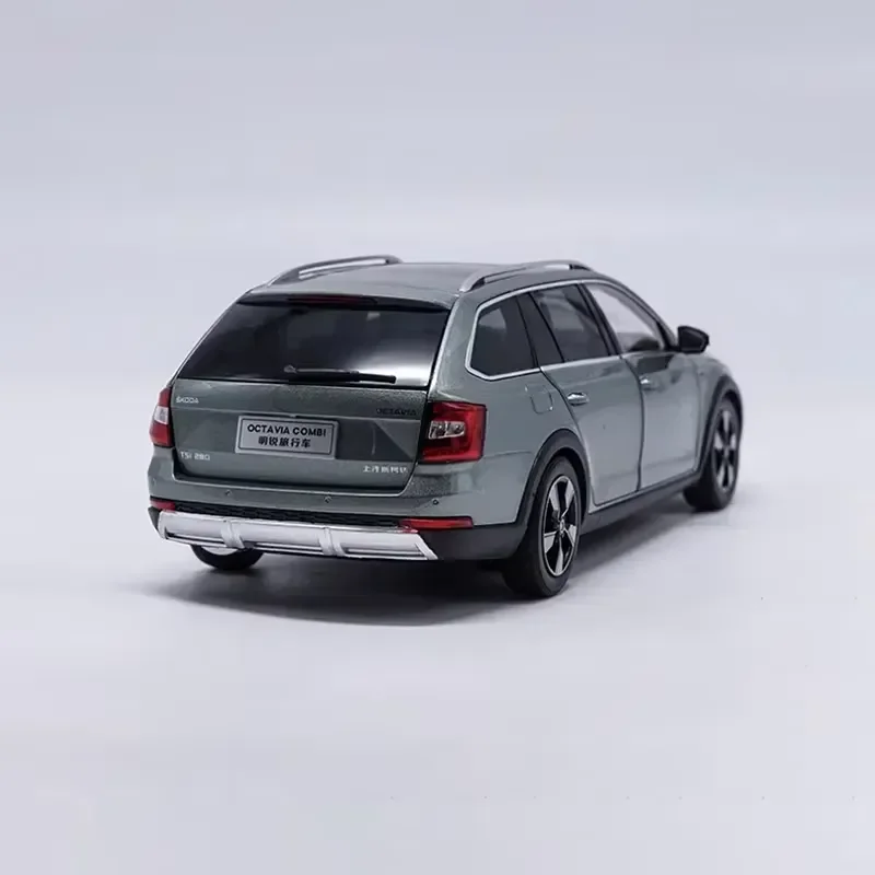 for OCTAVIA COMBI 1:18 Scale Diecast Alloy Vehicle Model Highly Detailed Realistic Static Display Collectible Gift Toy