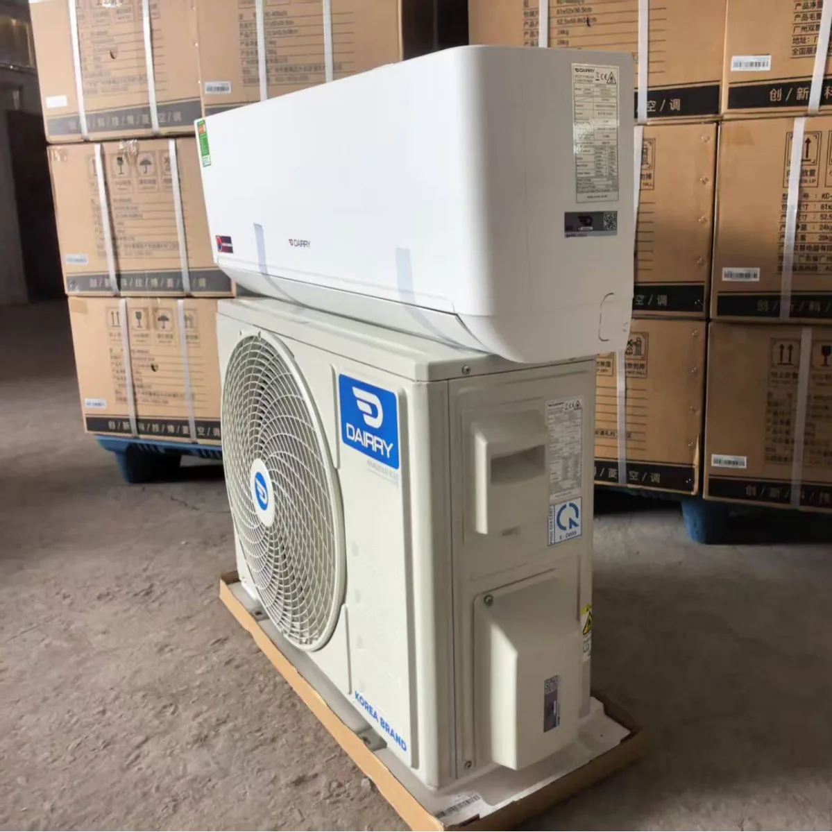 Wall-mounted split air conditioner 24000BTU 2.5HP 220V inverter inverter air conditioner