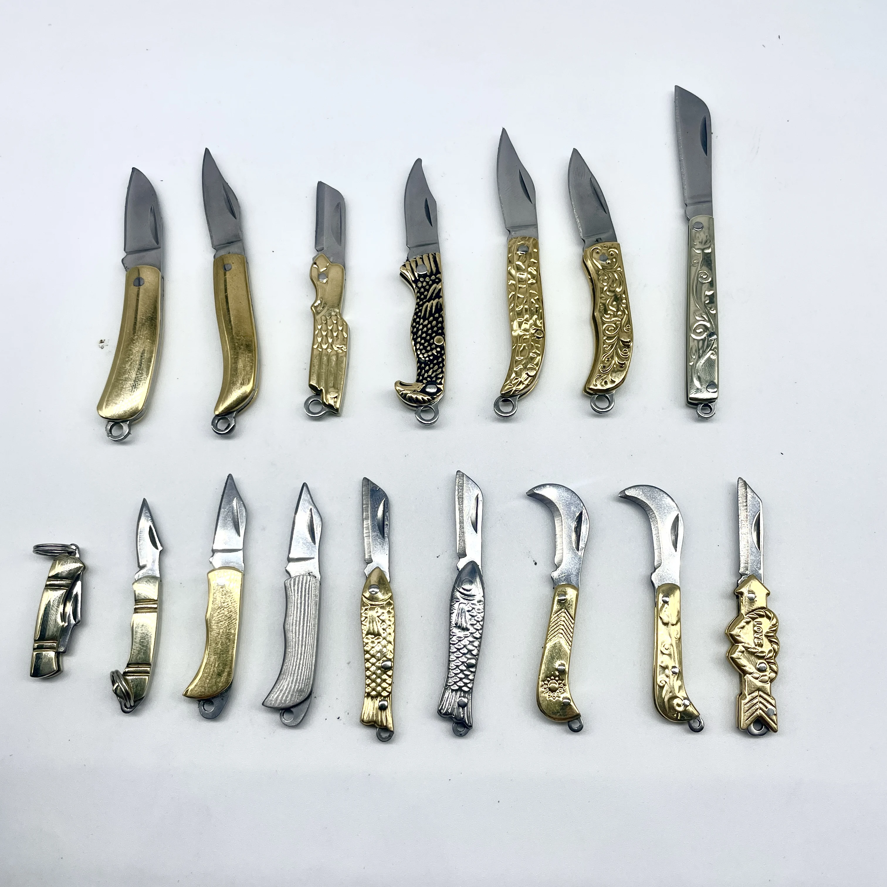 Brass Mini Pocket Knife Keychain Stainless Steel Pendant Cleaver Blade Cutter Outdoor Tool Portable Folding Knife TO Open Box