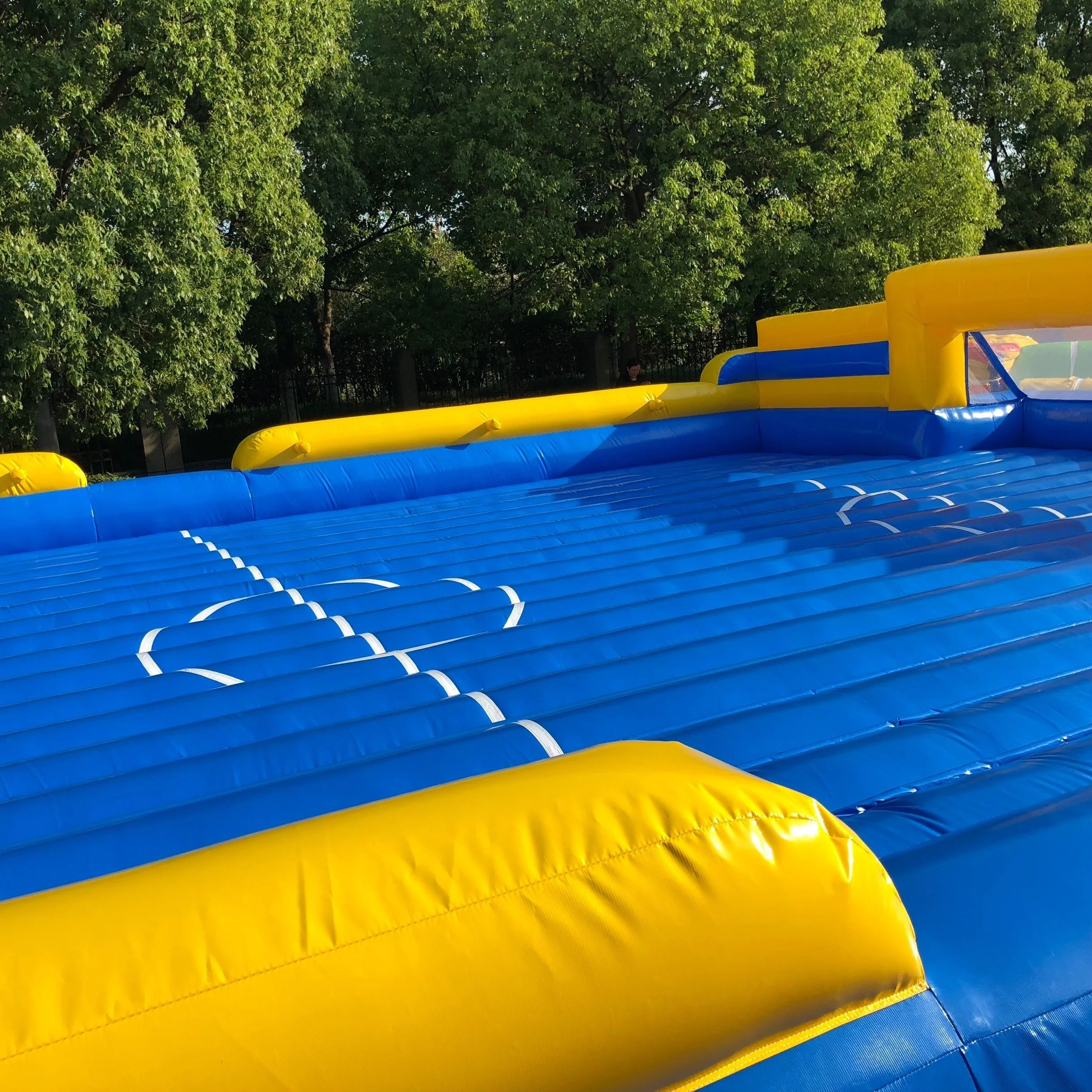 Harga Pabrik Langsung Lapangan Sepak Bola Tiup Luar Ruangan Sabun Sedang Diskon Besar