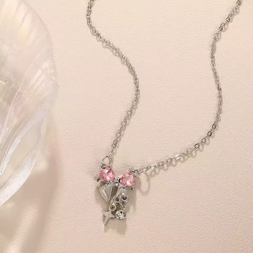 Collar femenino lazo rosado (Bow Necklace)