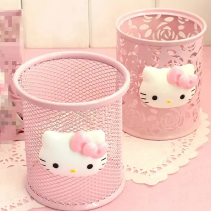 Hello Kitty Sanrio Animação Peripheral Pen Holder, Creative Kawaii Desktop Storage Box, Enfeites Periféricos Infantis, Atacado