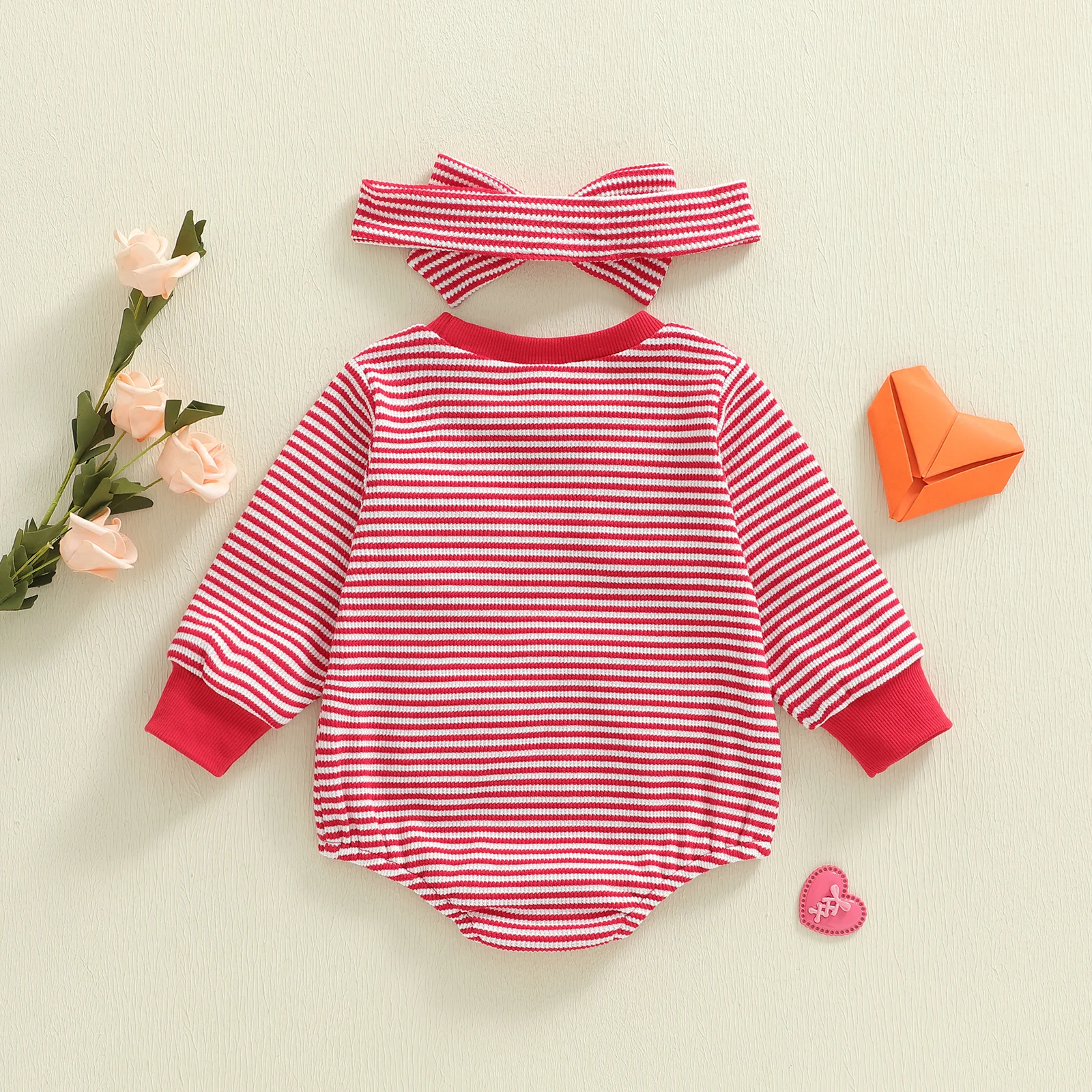 

Комбинезон на День Святого Валентина для маленьких девочек, комбинезон в полоску с вышивкой в виде сердца и длинными рукавами, круглым вырезом и повязкой на голову