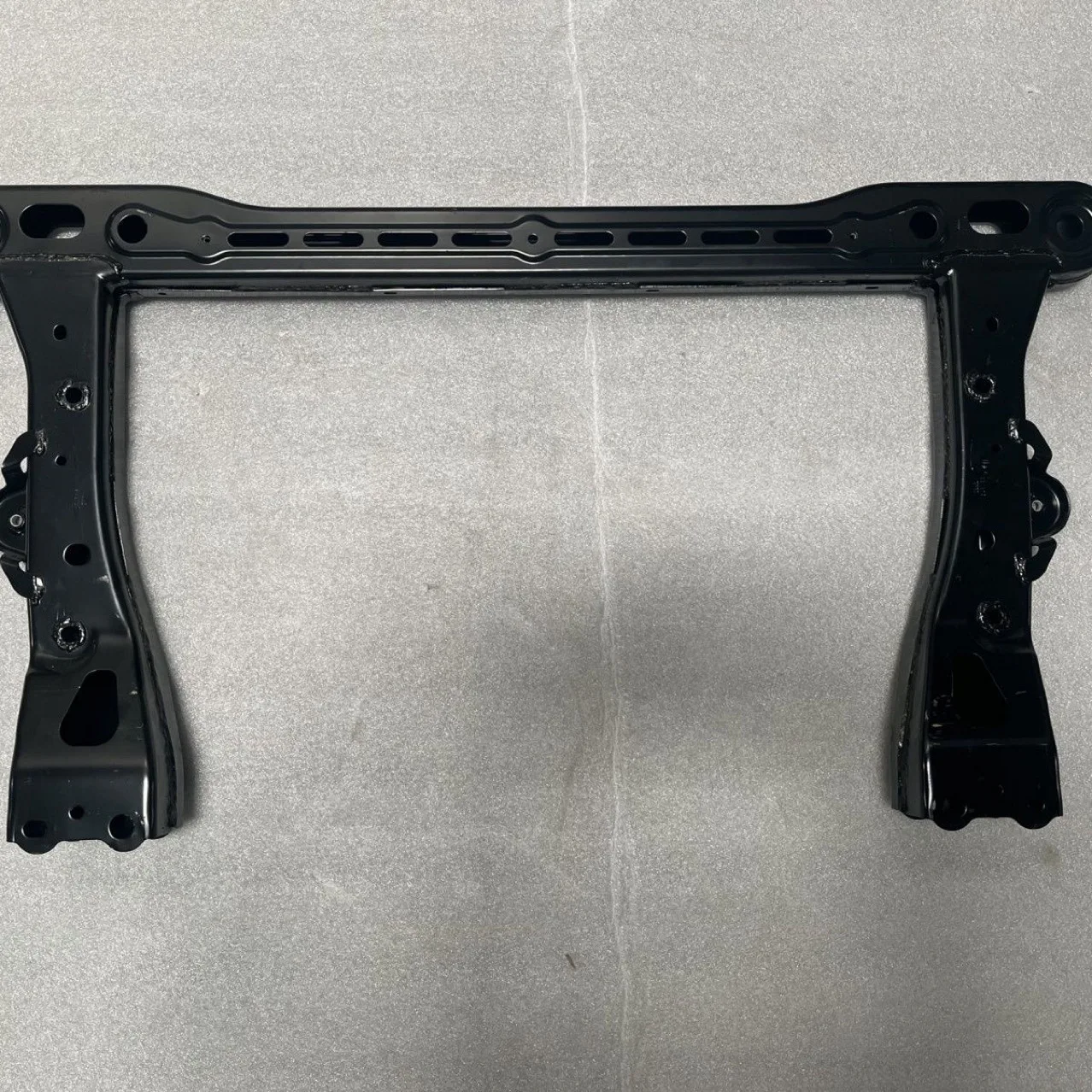 Suitable for Nezha UX Yuanbao beam front beam inner reinforcement bracket new energy suspension special balance shaft