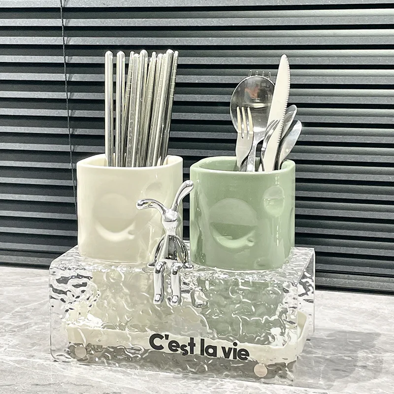 Ins wind high value chopsticks kitchen storage tube electroplating rabbit luxury ceramic chopsticks tube cheese chopsticks cage.