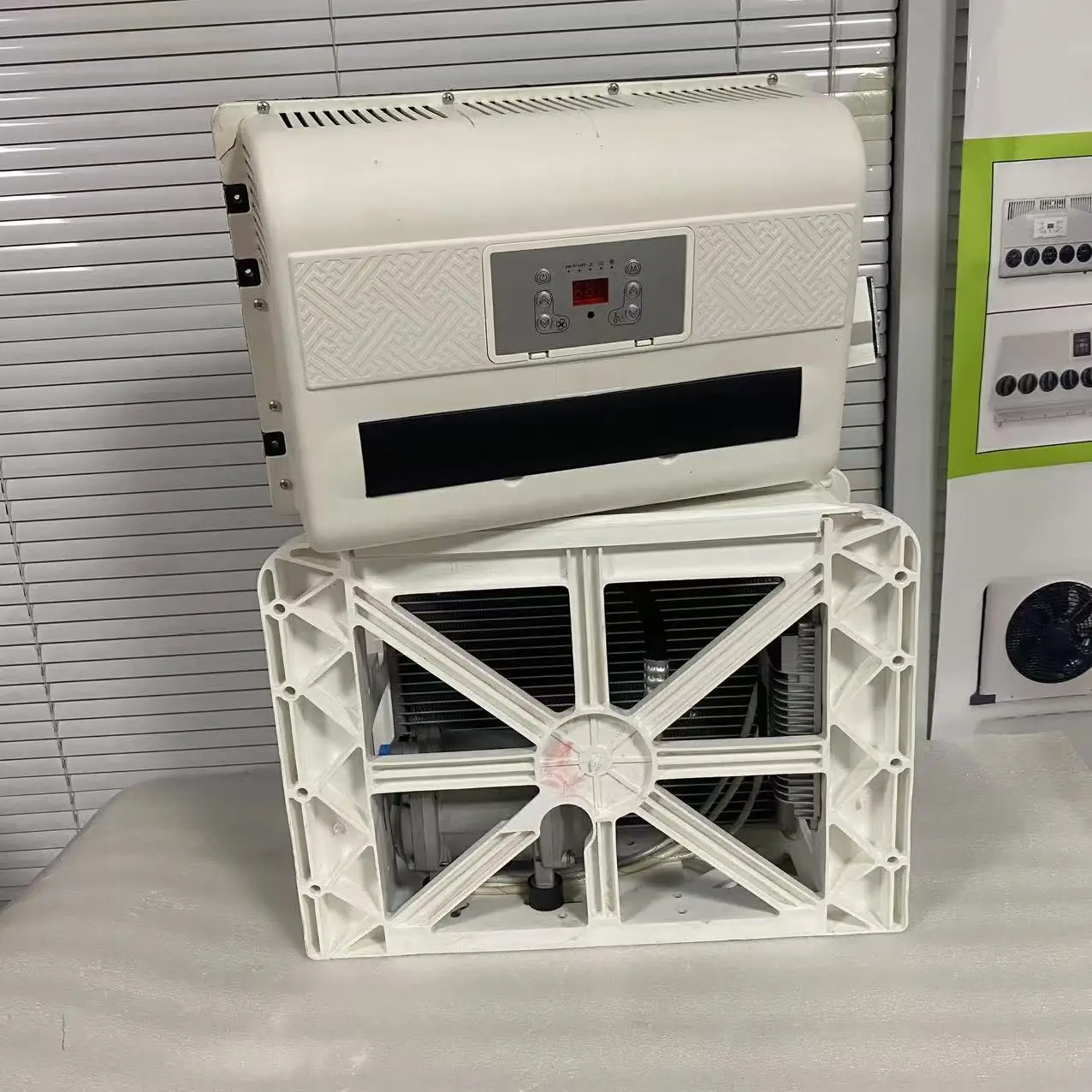 مكيف هواء لوقوف السيارات مكيف تخييم 220 فولت مكيف هواء سقف سبليت 12 فولت 24 فولت أو رافعة شاحنة RV Home