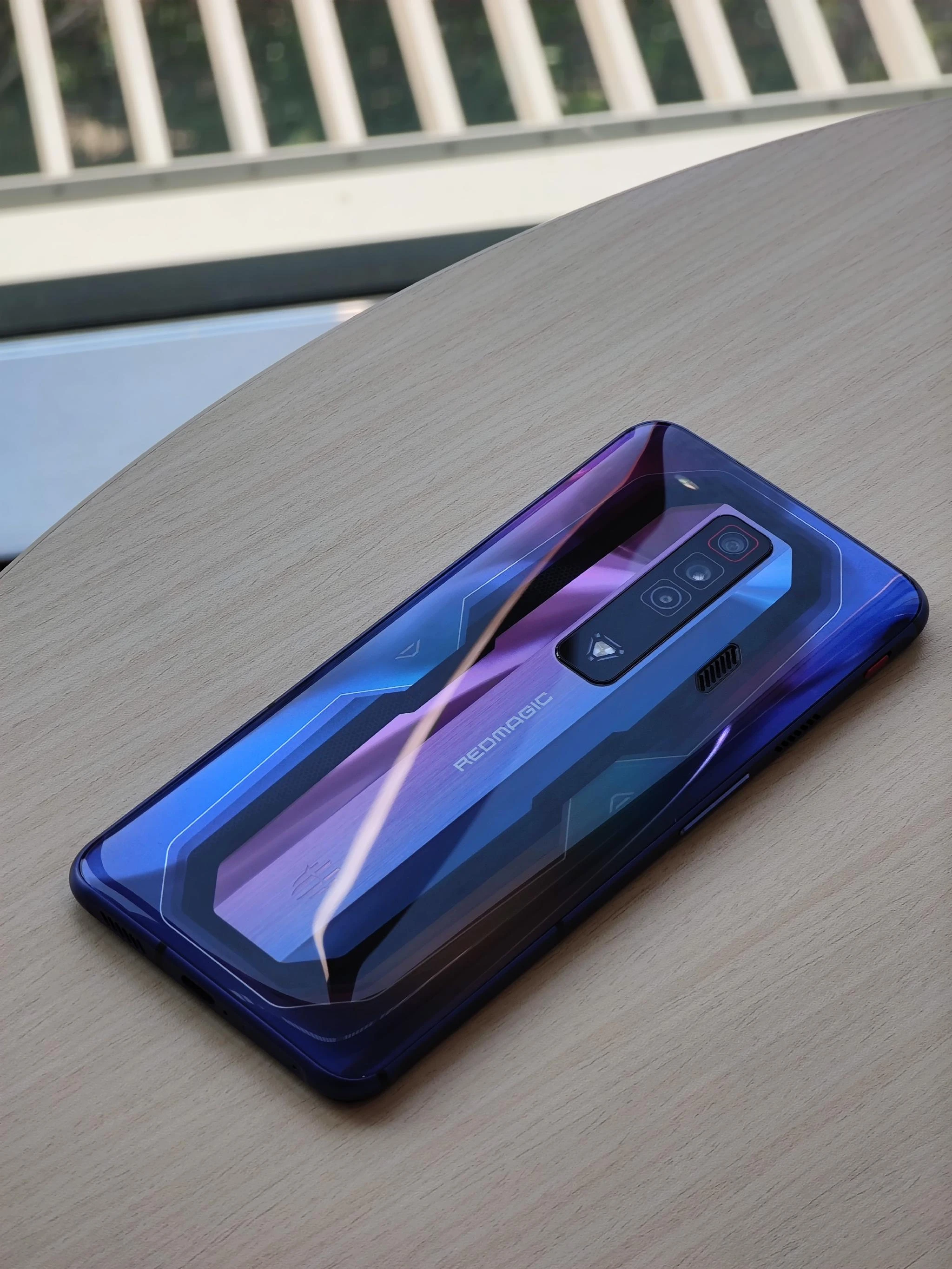 Nubia Red magic 5G / 6spro / 7spro, Gaming Phone , appearance 90%-95% old cell phones，Transparent shell, black outer shell