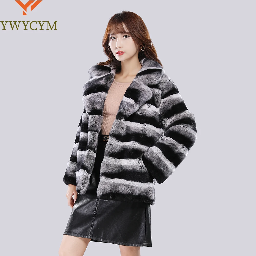 

2025 Winter Women Real Fur Coat Large Lapel Collar Short Rex Rabbit Jacket Full Pelt Fur Chinchilla Color Thick Warm Women Coat