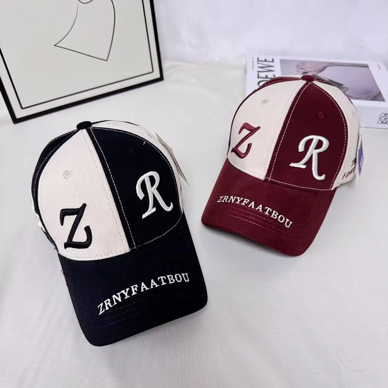 American Retro Street Hip Hop Sunshade Hat Black White Spliced Flat Brim Baseball Cap Korean Casual Duck Tongue Cap Men Women