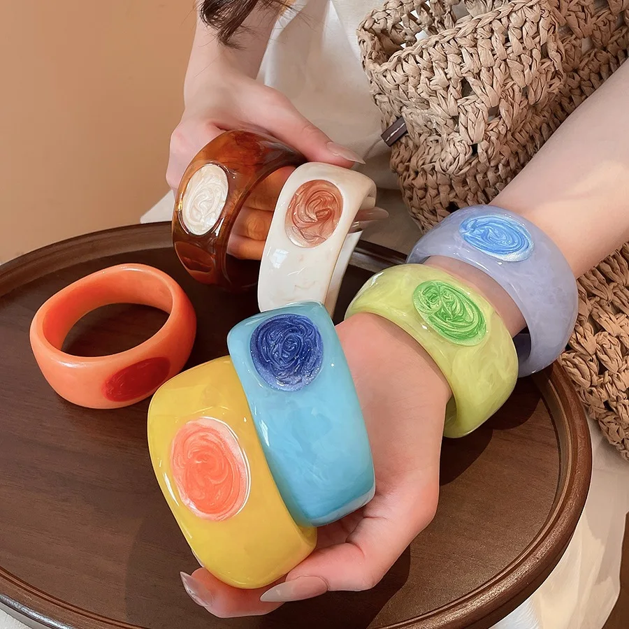Multicolor Dopamine Integrated Swirl Rose Resin Bangle Bracelet Retro Summer Bohemian Resin Cuff Bracelets Women Fashion Jewelry